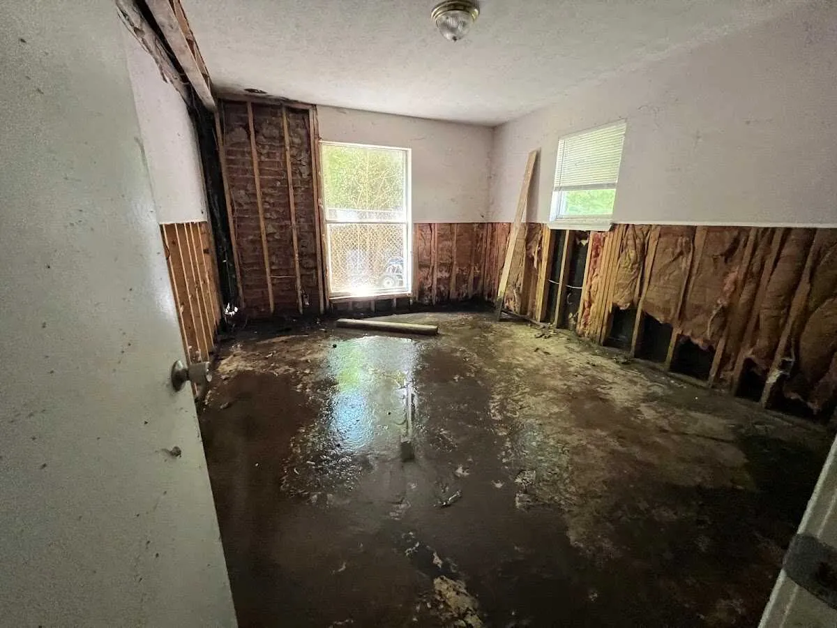 Water Damage Restoration services in Del Aire, CA